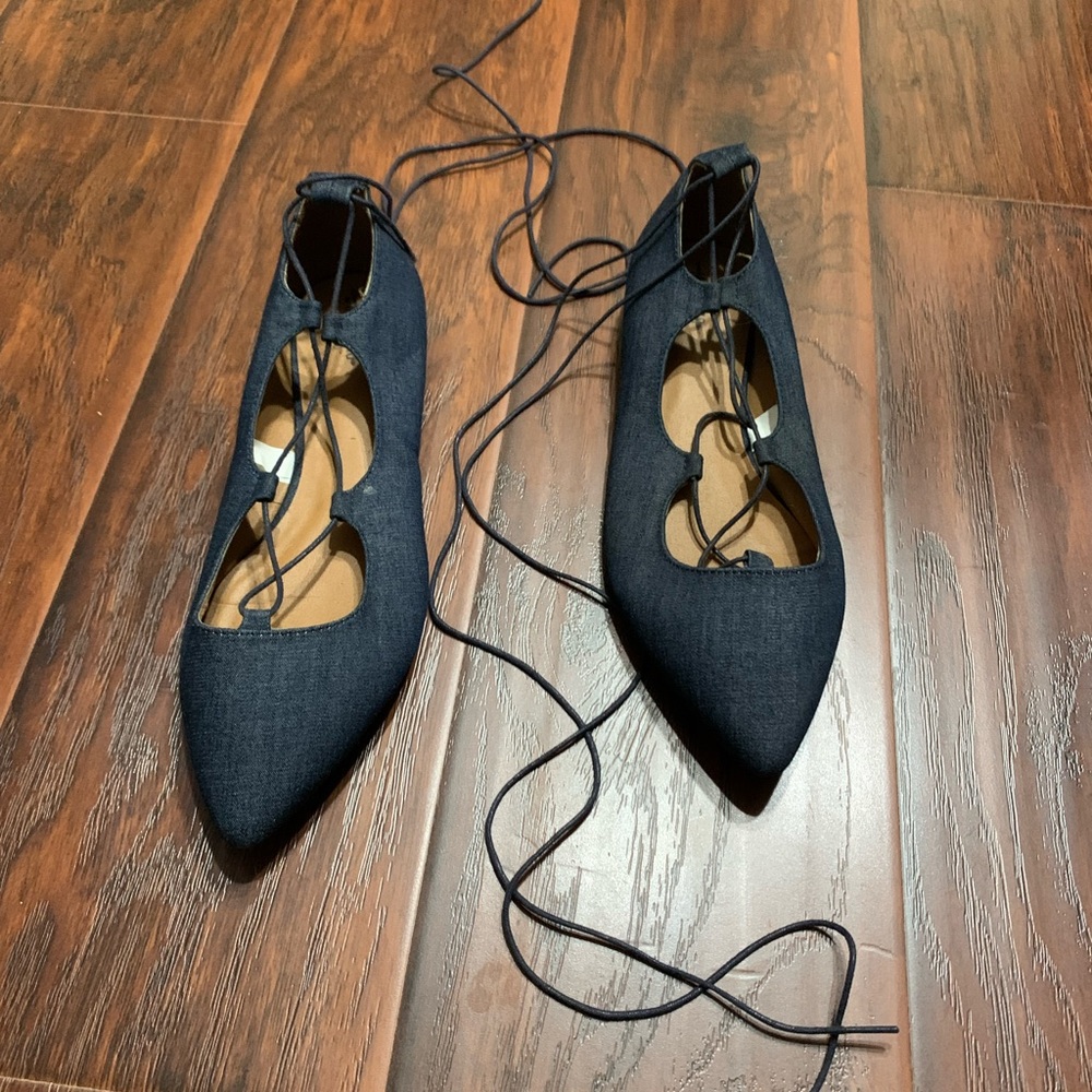 Elegant Navy Lace-Up Women's Flats